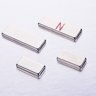 Καλή τιμή 13Mm X 3Mm βιομηχανικοί μαγνήτες νεοδύμιου N54 για τη γραμμική μηχανή σε απευθείας σύνδεση
